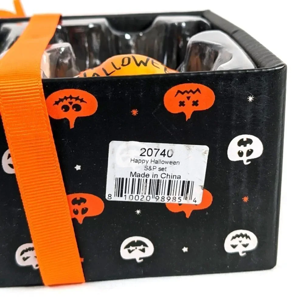 New In Box Blue Sky Clayworks 2022 Happy Halloween Ghosts Salt And Pepper Set